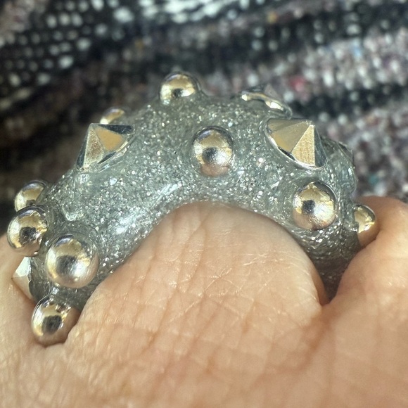Urban Outfitters Silver Glitter‎ studded acrylic Ring size 6 NWT - Picture 10 of 11